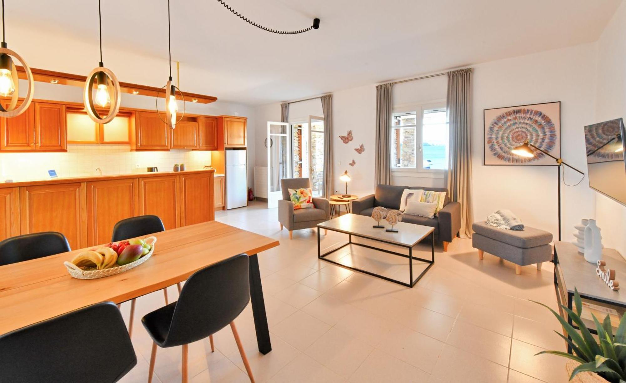 Amazing 2 Bedroom Apartment Overlooking The Marina Of Vourkárion Zewnętrze zdjęcie