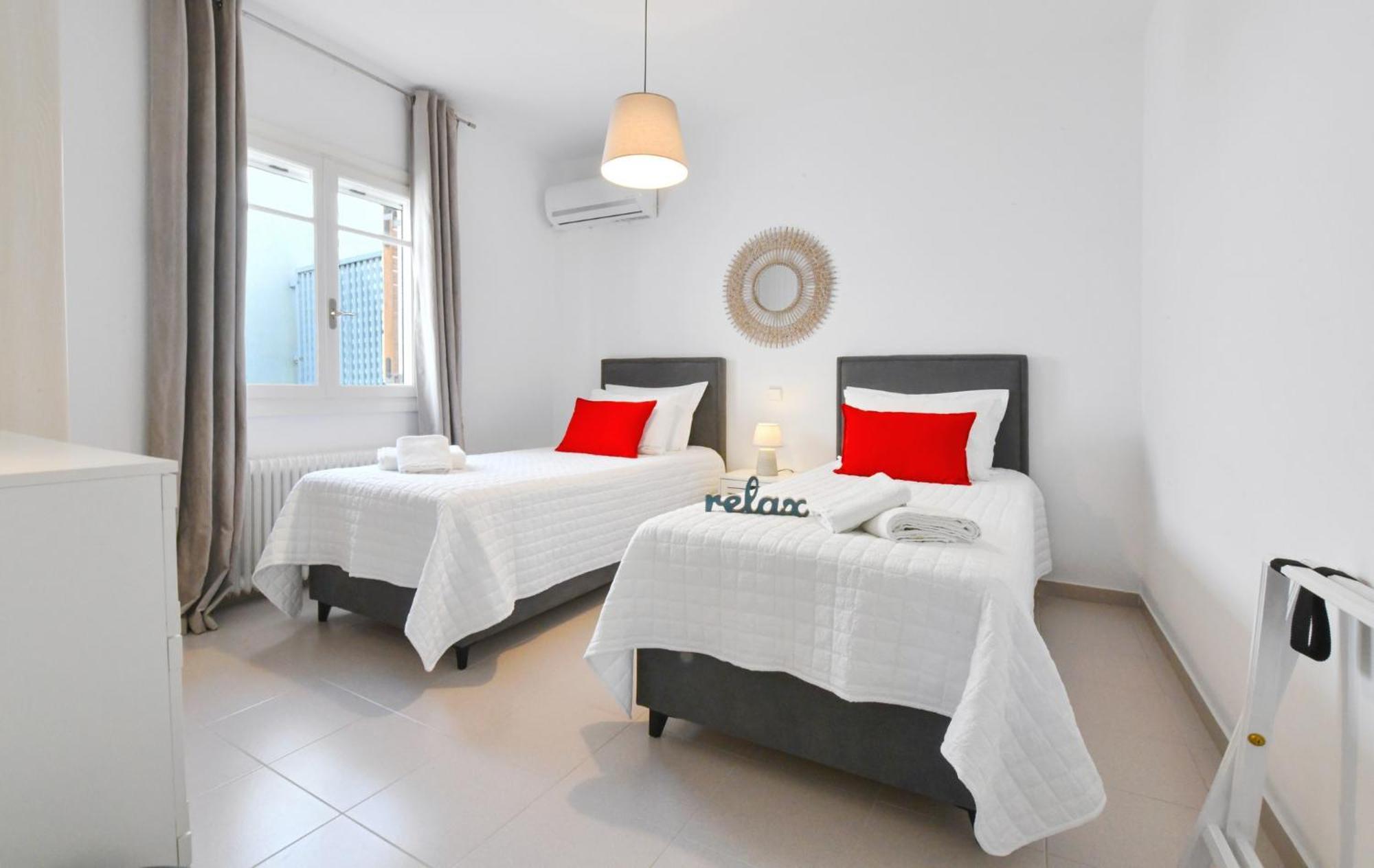 Amazing 2 Bedroom Apartment Overlooking The Marina Of Vourkárion Zewnętrze zdjęcie